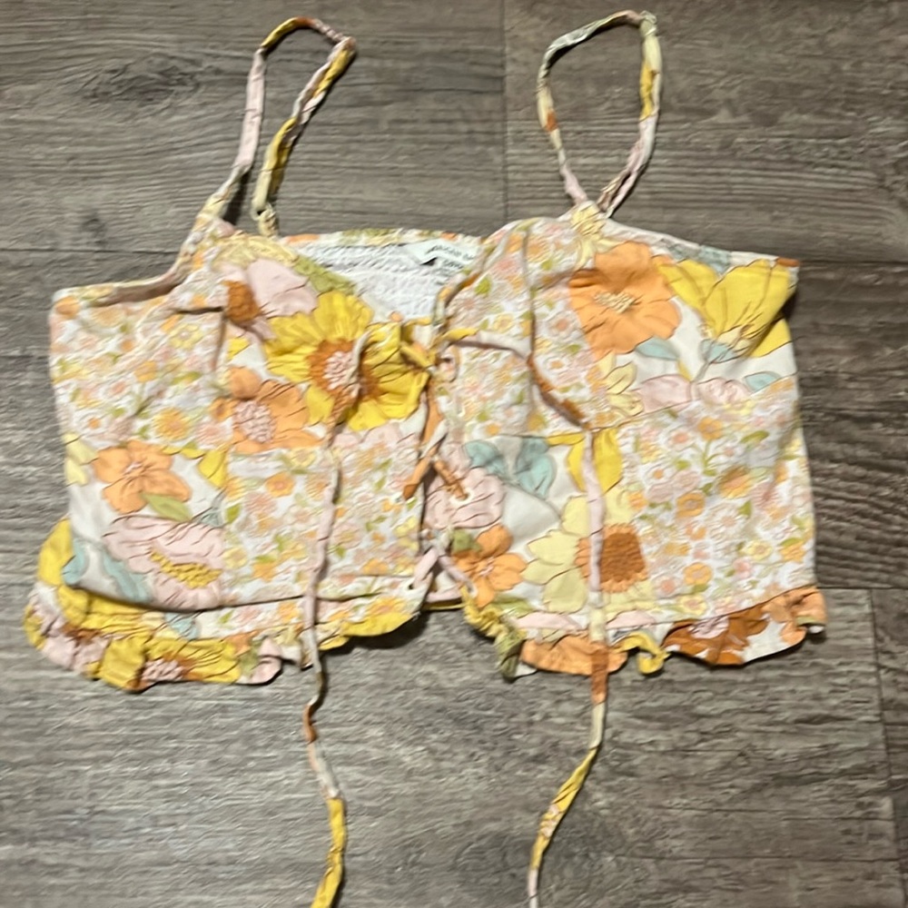 A lace up American eagle top that’s multi colored